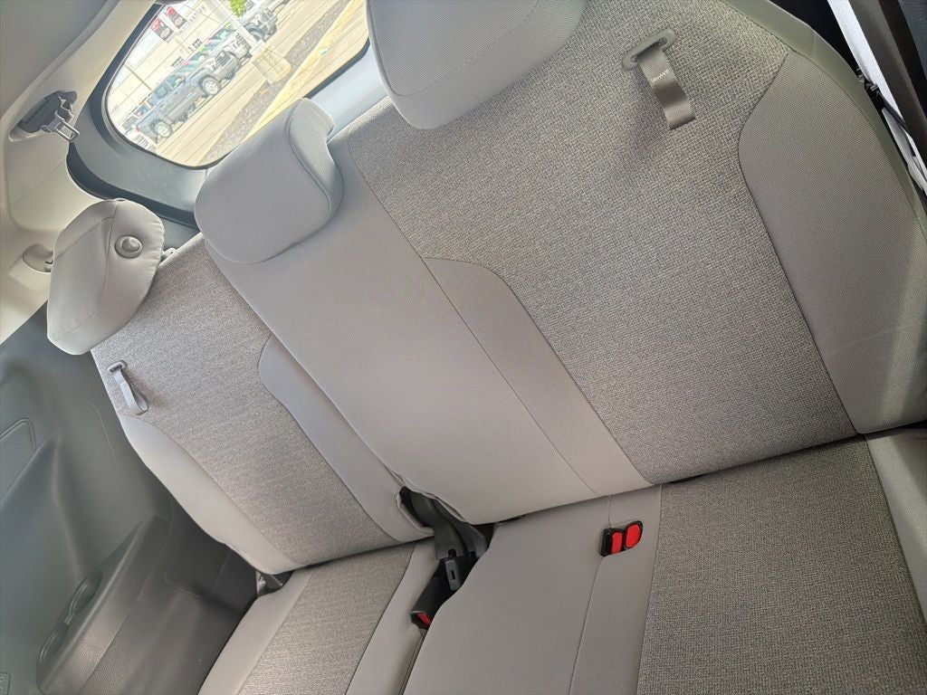 2025 Toyota Sienna LE 8 Passenger
