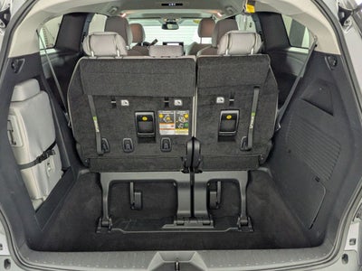 2025 Toyota SIENNA LE LE 8 Passenger