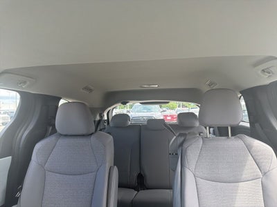 2025 Toyota Sienna LE 8 Passenger