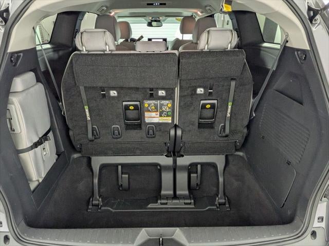 2025 Toyota SIENNA LE LE 8 Passenger