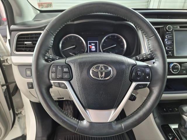 2016 Toyota Highlander Limited Platinum V6