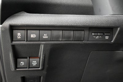 2025 Toyota SIENNA XSE XSE 7 Passenger