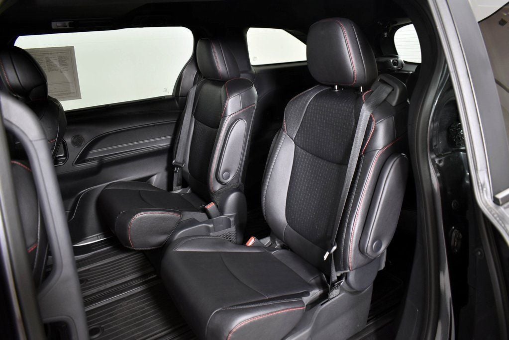 2025 Toyota SIENNA XSE XSE 7 Passenger