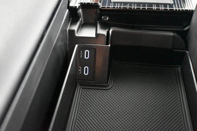 2025 Toyota SIENNA XSE XSE 7 Passenger