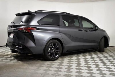 2025 Toyota SIENNA XSE XSE 7 Passenger