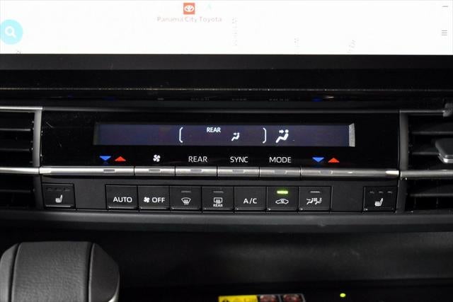 2025 Toyota SIENNA XSE XSE 7 Passenger