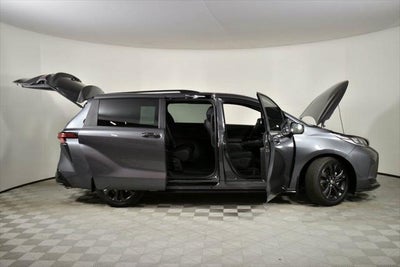 2025 Toyota SIENNA XSE XSE 7 Passenger