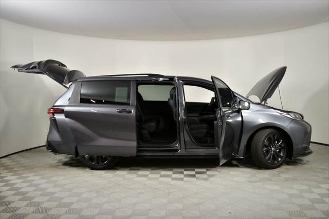 2025 Toyota SIENNA XSE XSE 7 Passenger