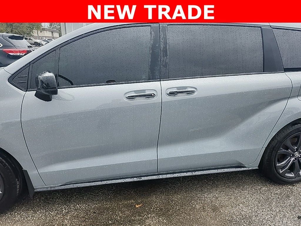 2025 Toyota Sienna XSE 7 Passenger