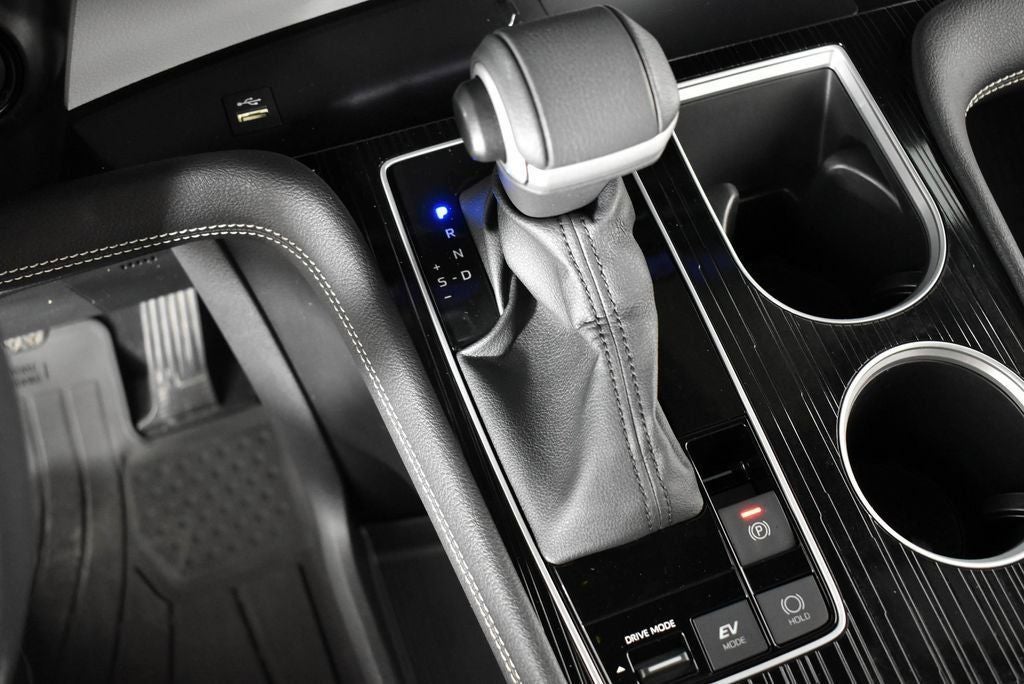 2025 Toyota SIENNA XSE XSE 7 Passenger