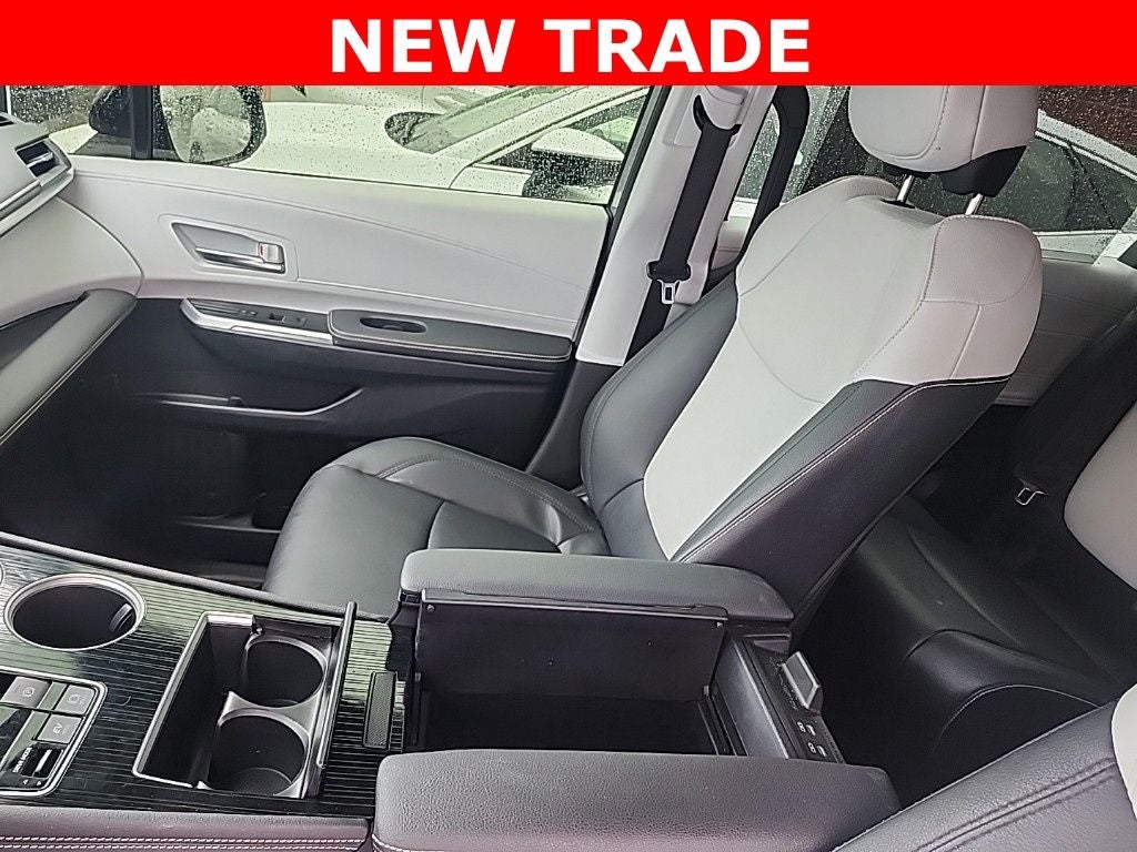 2025 Toyota Sienna XSE 7 Passenger