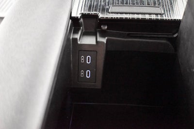 2025 Toyota SIENNA XSE XSE 7 Passenger