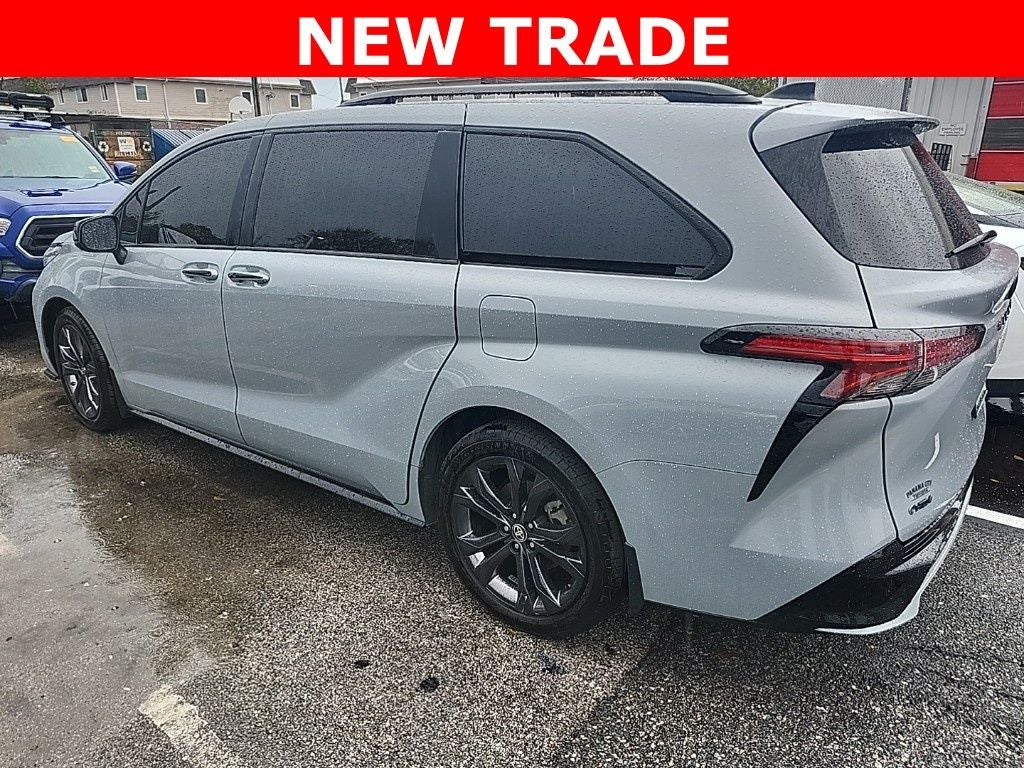 2025 Toyota Sienna XSE 7 Passenger