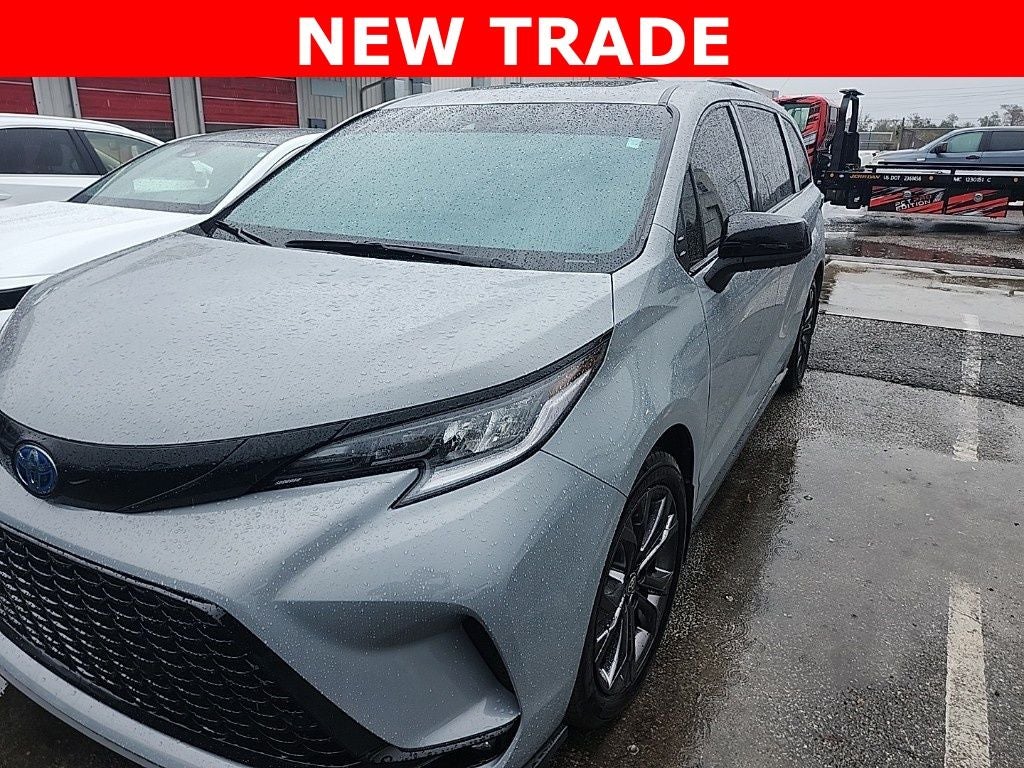 2025 Toyota Sienna XSE 7 Passenger