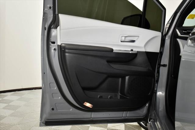 2025 Toyota SIENNA XSE XSE 7 Passenger