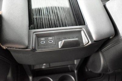 2025 Toyota SIENNA XSE XSE 7 Passenger