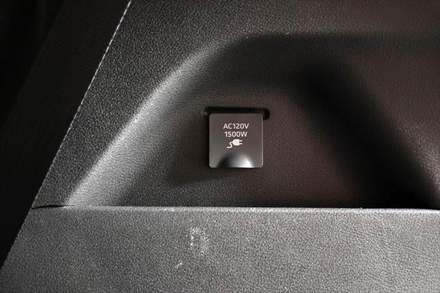 2025 Toyota SIENNA XSE XSE 7 Passenger