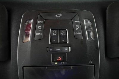 2025 Toyota SIENNA XSE XSE 7 Passenger