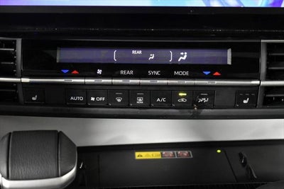 2025 Toyota SIENNA XSE XSE 7 Passenger