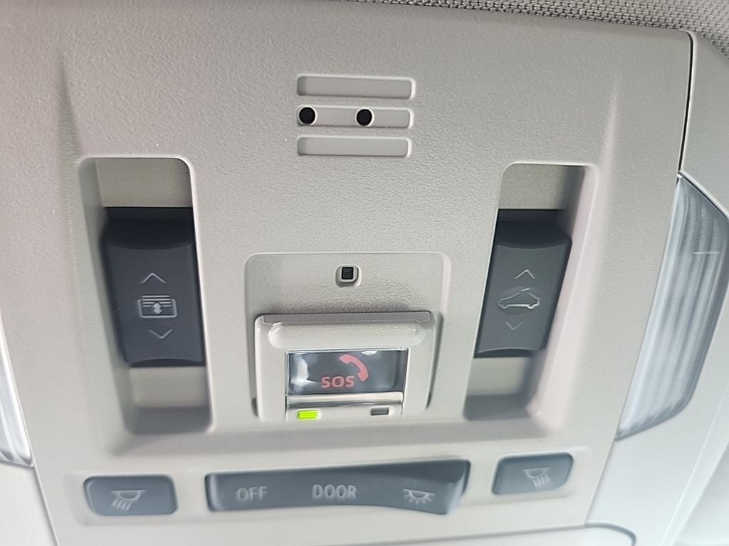 2023 Toyota Highlander Hybrid Platinum