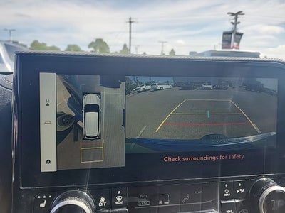 2023 Toyota Highlander Hybrid Platinum