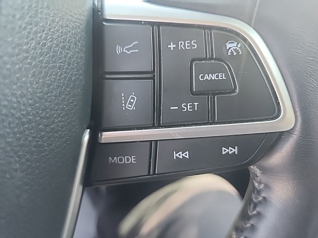 2023 Toyota Highlander Hybrid Platinum