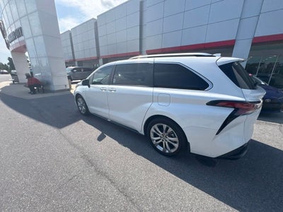 2024 Toyota Sienna Platinum 7 Passenger