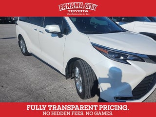 2024 Toyota Sienna Platinum 7 Passenger
