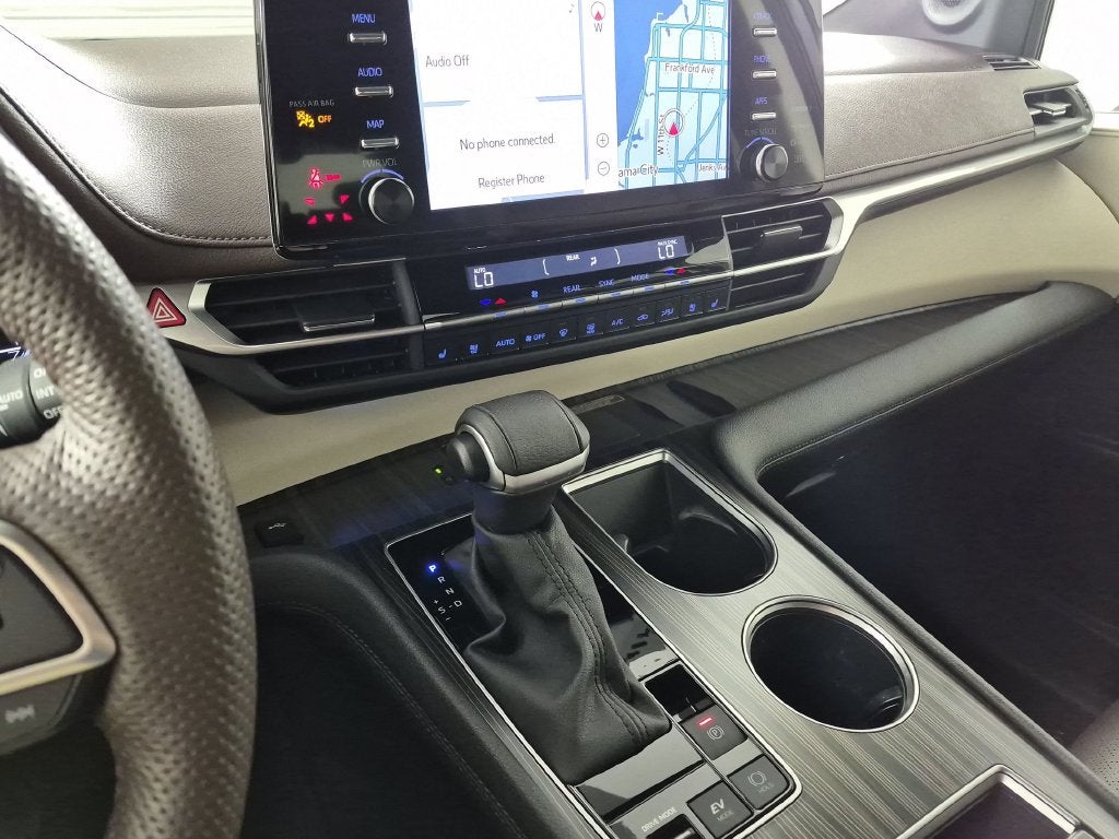 2024 Toyota Sienna Platinum 7 Passenger