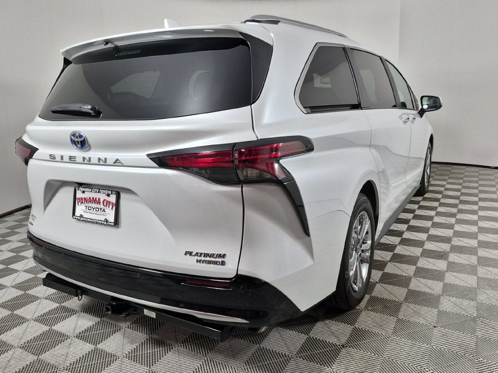 2024 Toyota Sienna Platinum 7 Passenger