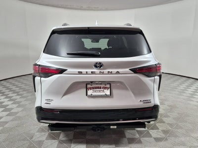 2024 Toyota Sienna Platinum 7 Passenger