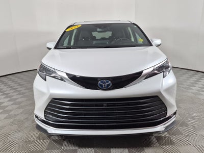 2024 Toyota Sienna Platinum 7 Passenger