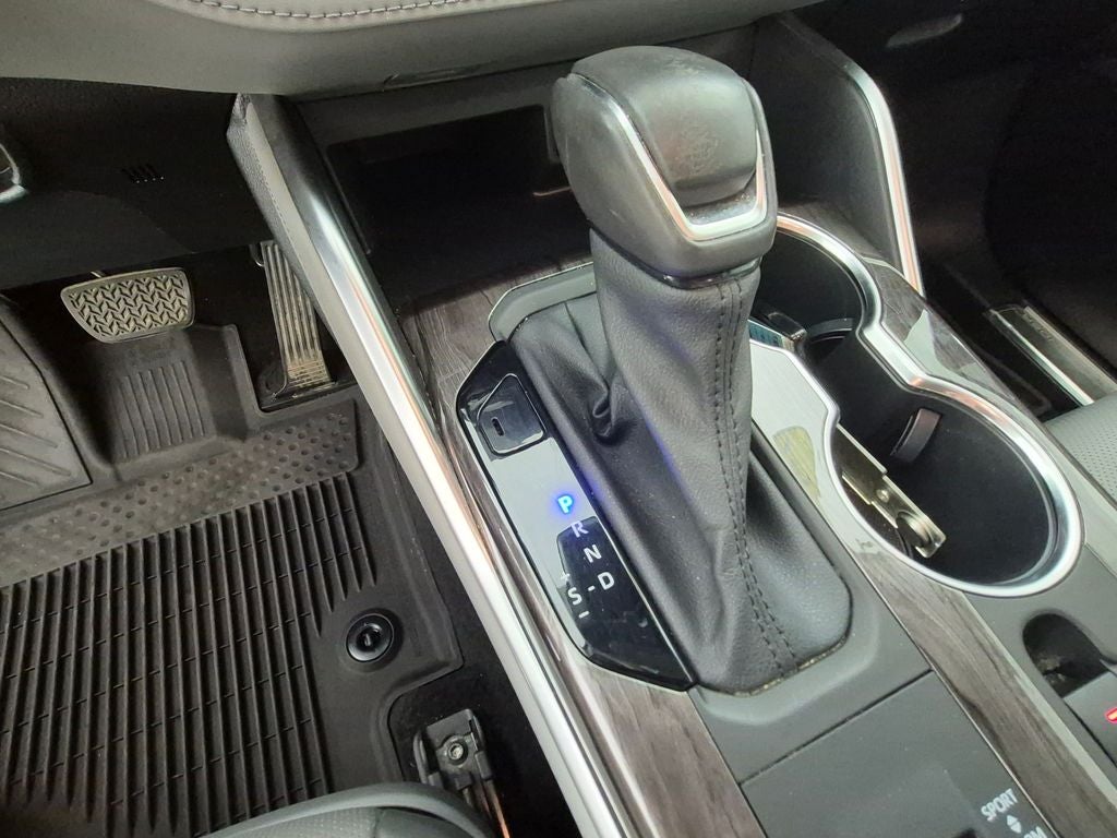 2021 Toyota Highlander Hybrid Platinum