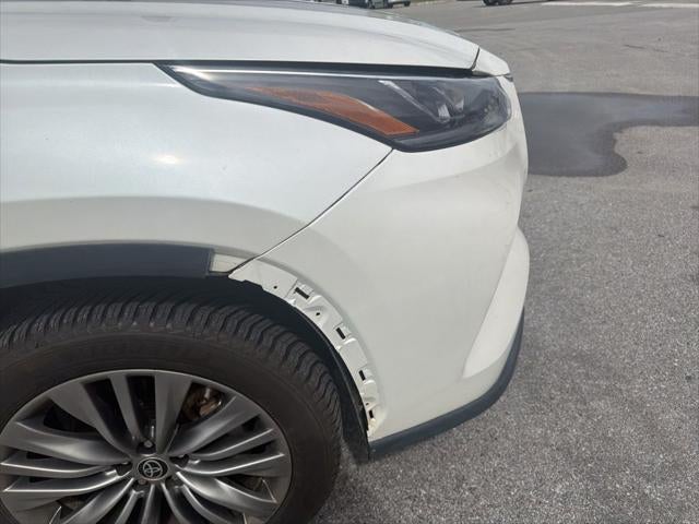 2021 Toyota Highlander Hybrid Platinum
