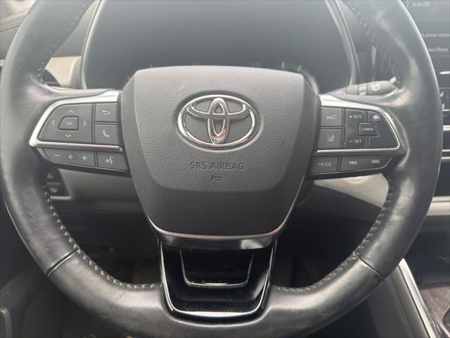 2021 Toyota Highlander Hybrid Platinum