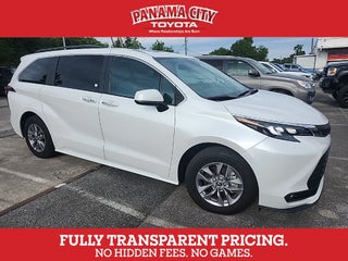 2025 Toyota Sienna XLE 8 Passenger