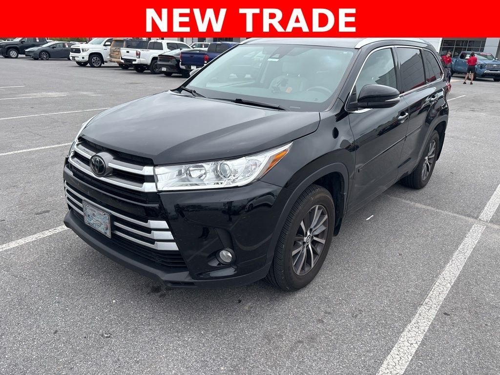 2017 Toyota Highlander SE