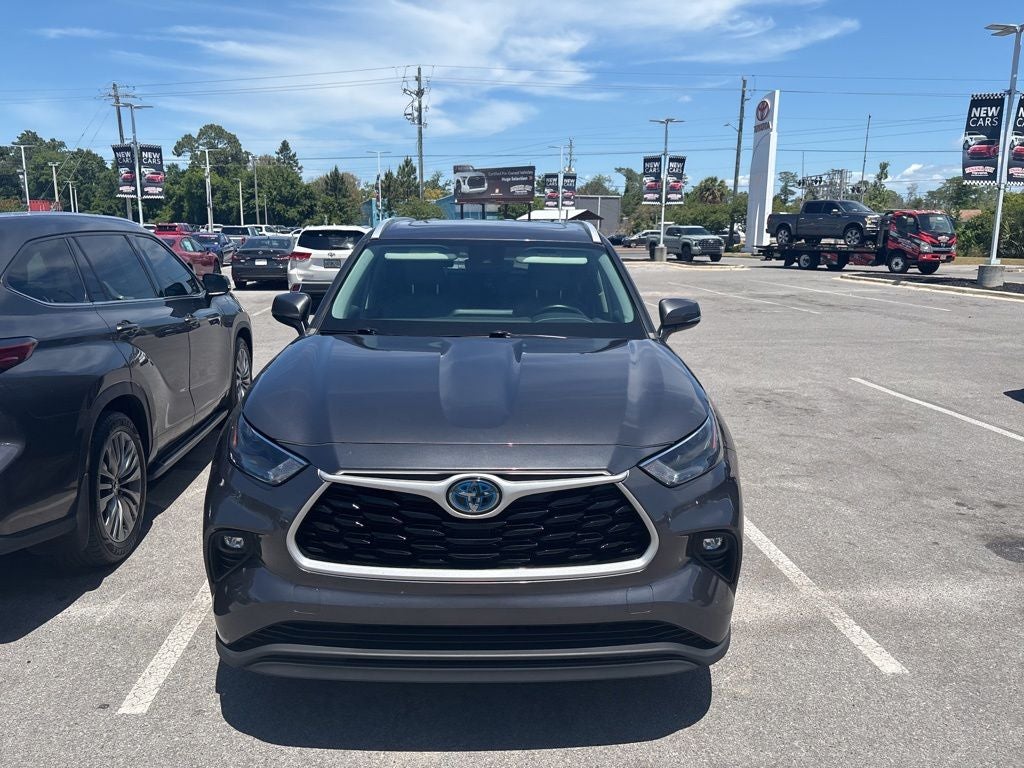 2023 Toyota Highlander Hybrid XLE