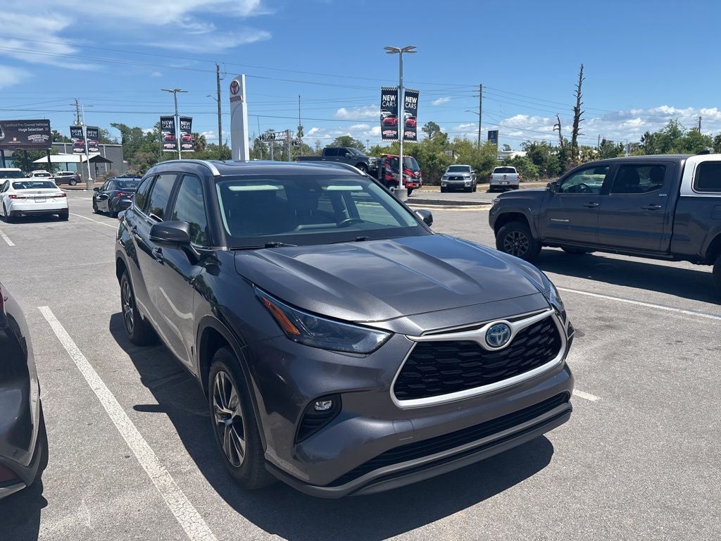 2023 Toyota Highlander Hybrid XLE
