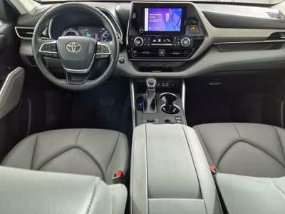 2023 Toyota Highlander Hybrid XLE