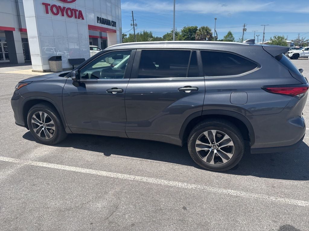 2023 Toyota Highlander Hybrid XLE