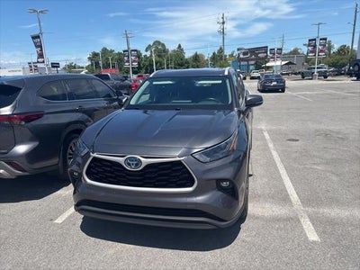 2023 Toyota Highlander Hybrid XLE