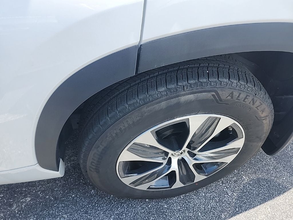 2025 Toyota Highlander Hybrid XLE