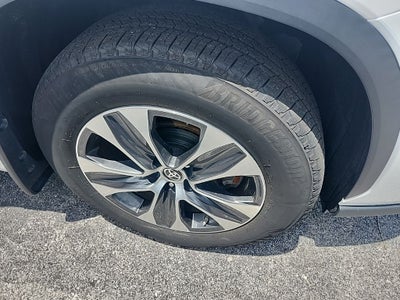 2025 Toyota Highlander Hybrid XLE