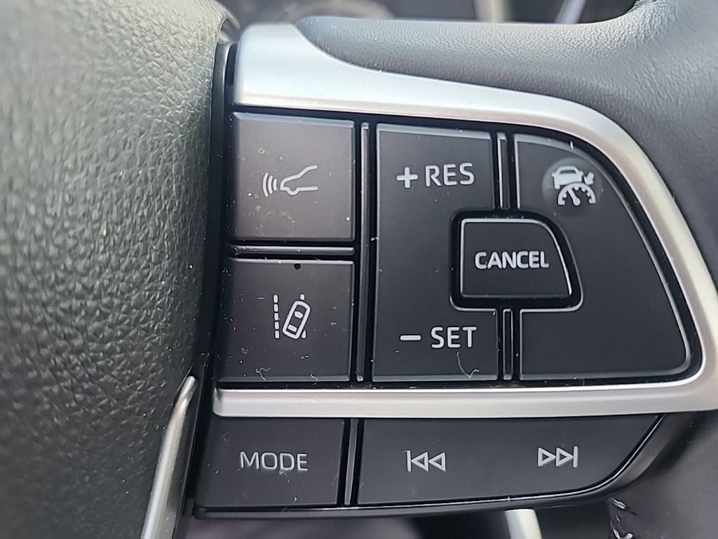 2025 Toyota Highlander Hybrid XLE