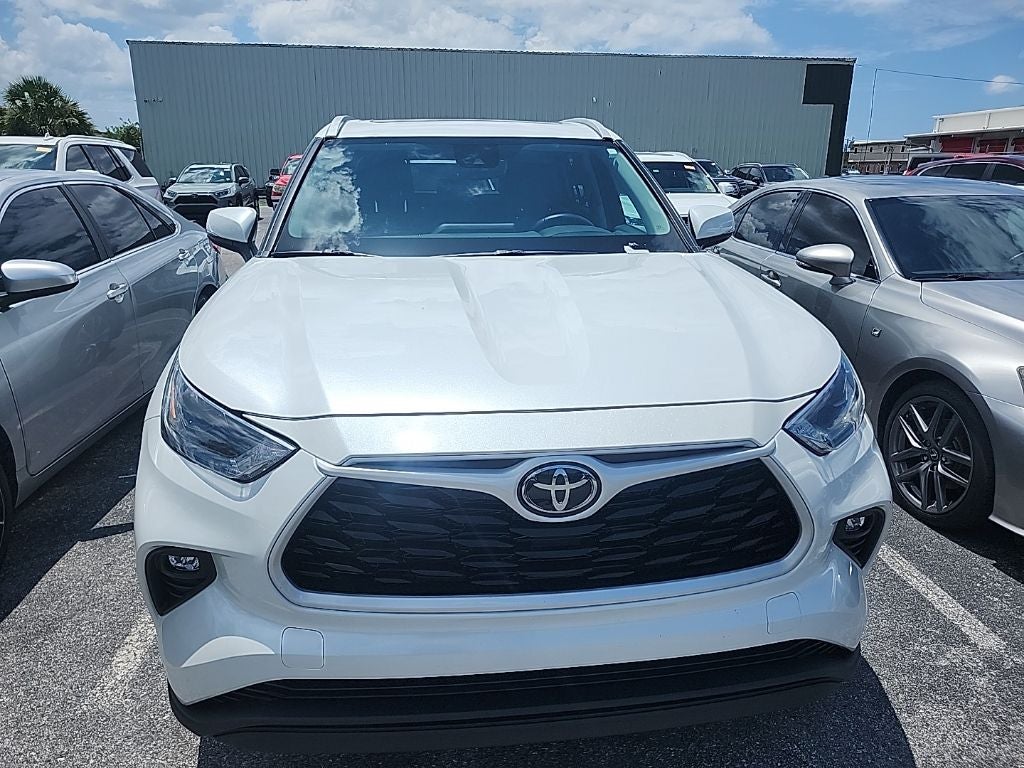 2025 Toyota Highlander Hybrid XLE
