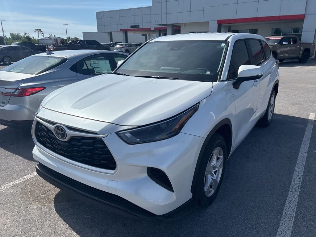 2023 Toyota Highlander L