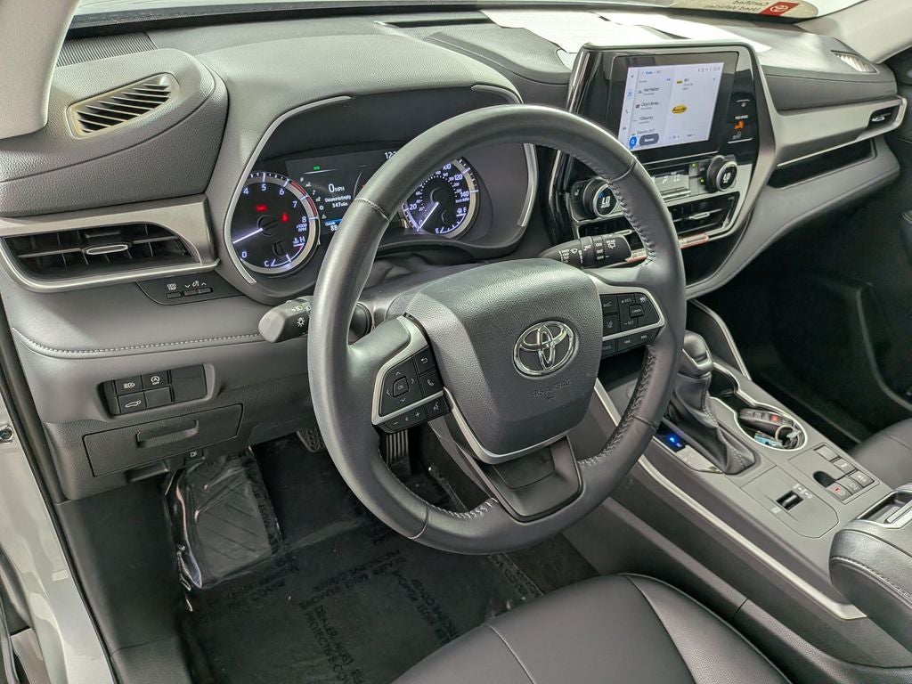 2025 Toyota Highlander XLE