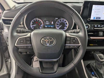 2025 Toyota Highlander XLE