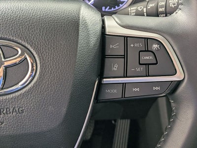 2025 Toyota Highlander XLE